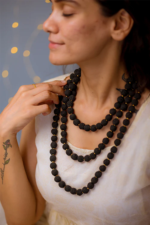 Samoolam Handmade Vrishti Black