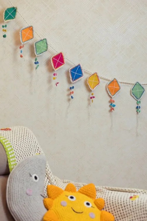 Samoolam Kites Tail ~ Kids Bunting - Image 2