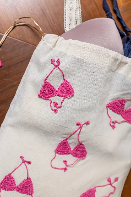 Samoolam Pink Bikini Utility Bag - Image 3