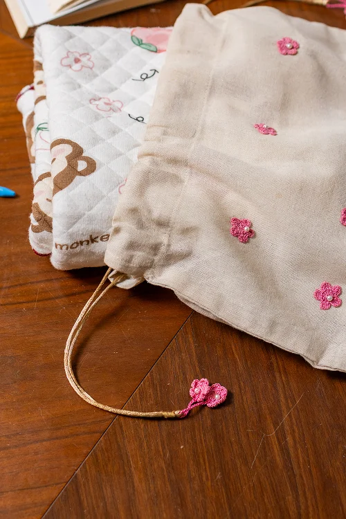 Samoolam Spring Blossoms Utility Bag - Image 3