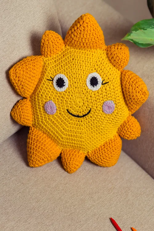 Samoolam Sunny side up cushion - Image 4