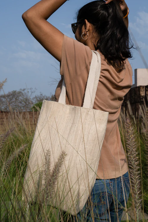 Saral Hand Woven Tote Bag - Image 4
