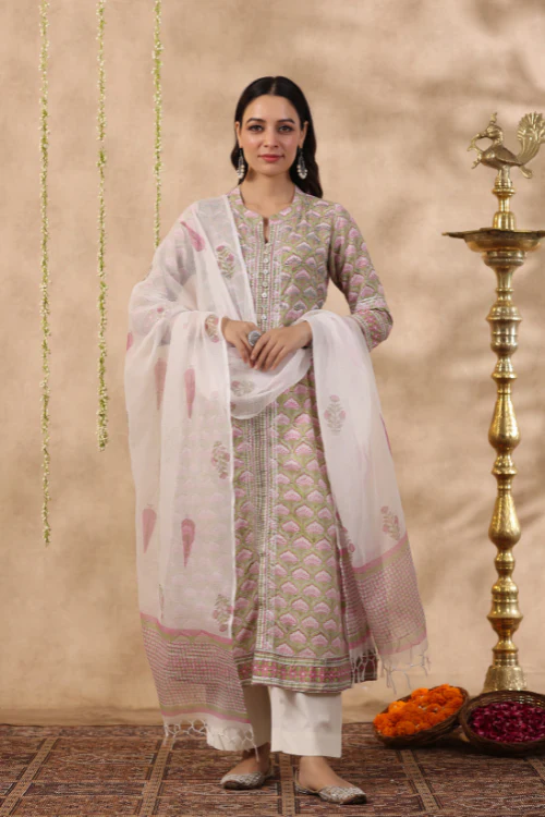 Shuddhi Green And Pink 2 Piece Kurta Set - Image 2