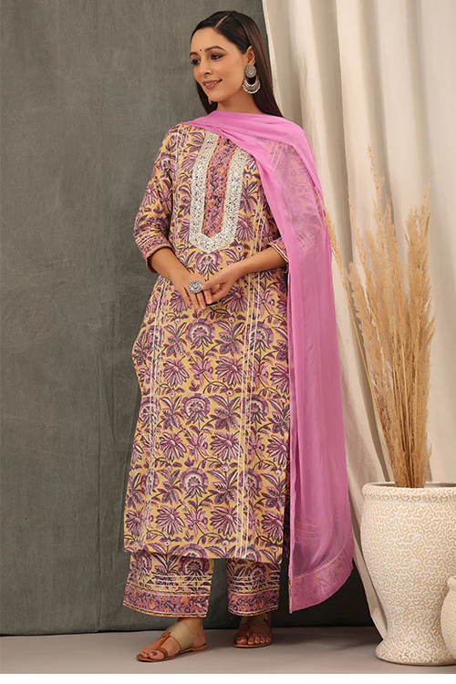 Shuddhi Lilac Pink And Crayole Full Set - Image 11