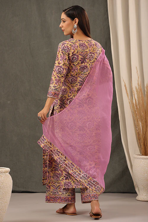 Shuddhi Lilac Pink And Crayole Full Set - Image 5