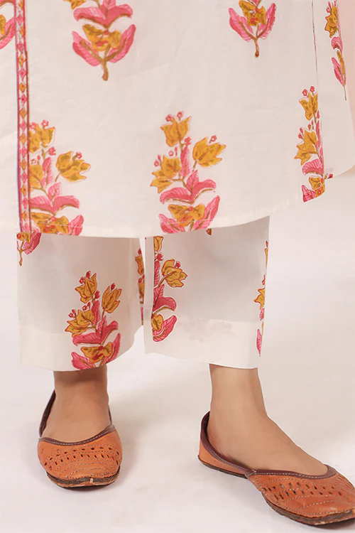 Shuddhi  White And Pink Kurta And Pant Set - Image 9