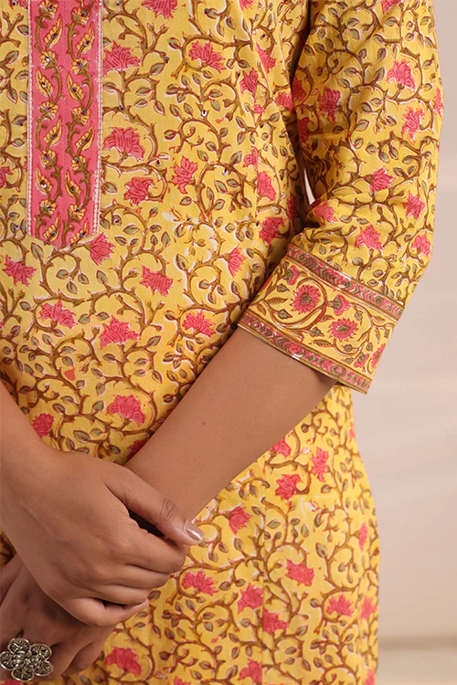 Shuddhi Yellow And Pink Kurta - Image 4