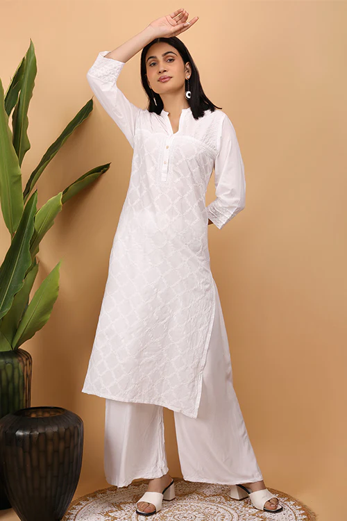 Shwet Women Cotton White Chikankari Kurta - Image 2