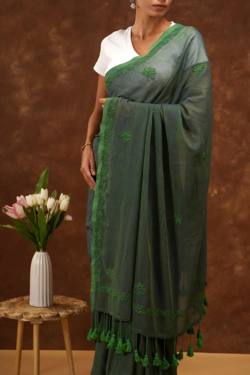 Shwet Women Dark Green Hand Embroidered Chikankari Mulmul Saree - Image 3