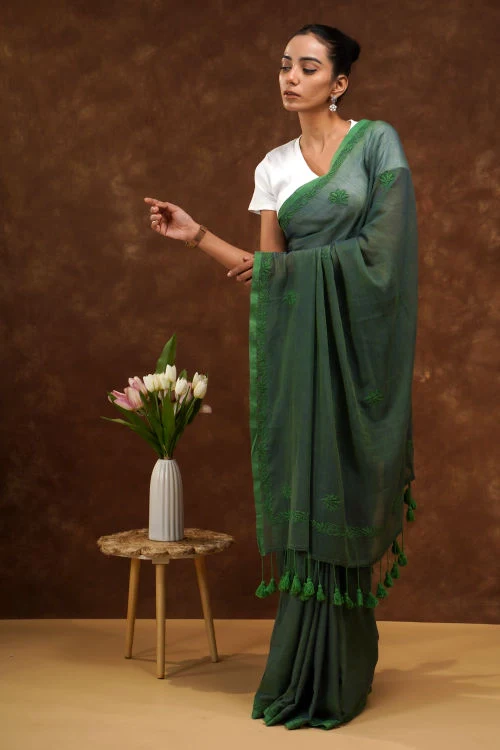 Shwet Women Dark Green Hand Embroidered Chikankari Mulmul Saree - Image 4