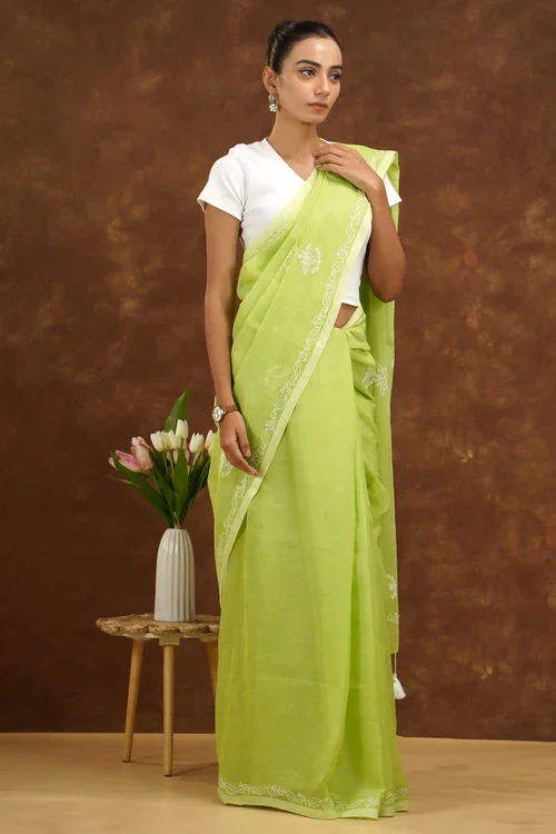 Shwet Women Green Hand Embroidered Chikankari Mulmul Saree