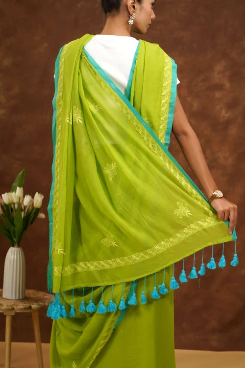 Shwet Women Parrot Green Hand Embroidered Chikankari Mulmul Saree - Image 5