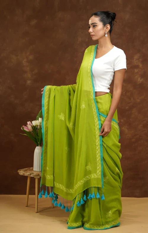 Shwet Women Parrot Green Hand Embroidered Chikankari Mulmul Saree - Image 6