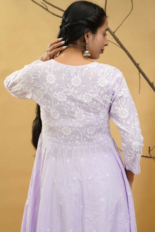 Shwet Women Purple Hand Embroidered Chikankari Shrug - Image 3