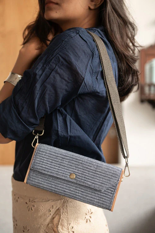 Lukka Chuppi Slate Mini Clutch - Single Sleeve - Image 4