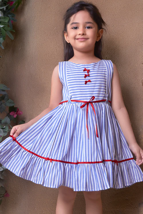 Soleilclo "Coastal Charm" Sleeveless Blue Striped Cotton Dress With Satin Belt And Bows - Image 3