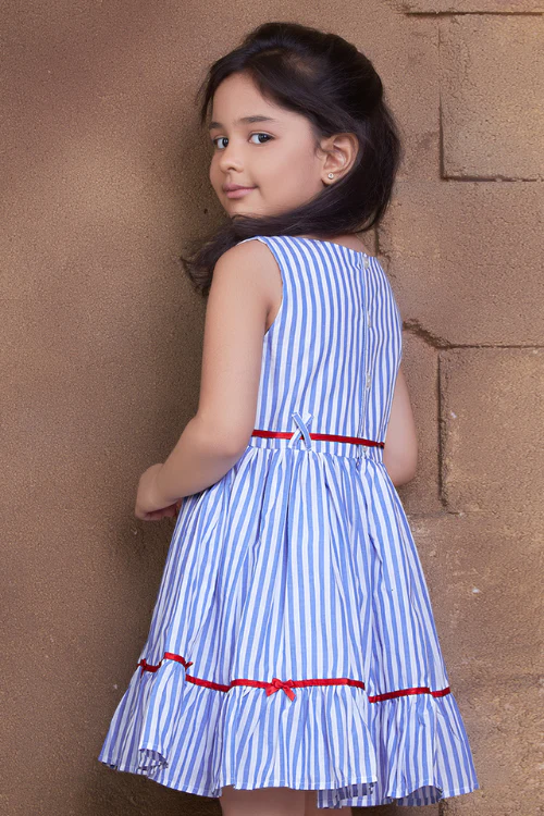Soleilclo "Coastal Charm" Sleeveless Blue Striped Cotton Dress With Satin Belt And Bows - Image 5