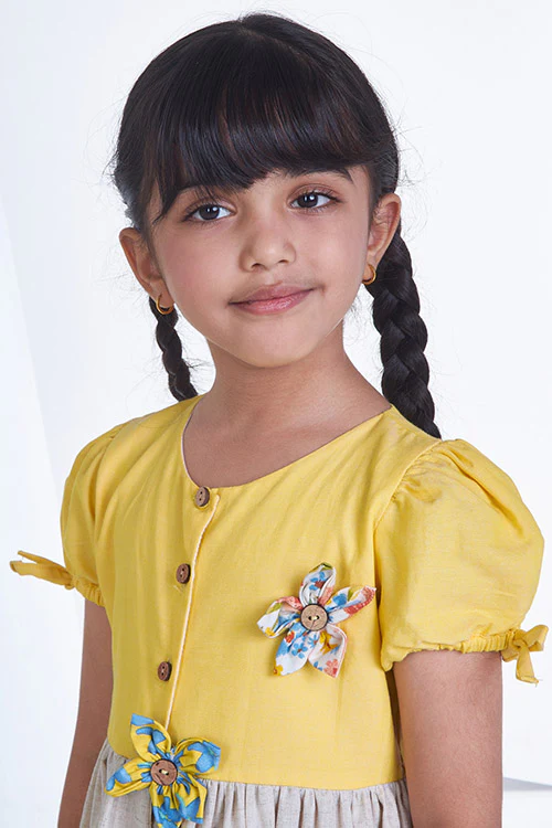 Soleilclo "Golden Daisy Dazzle" Puff Sleeves Flower Applique Cotton Dress - Image 2