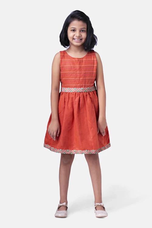 Soleilclo Hand Embroidered Linen Dress And Shorts - Image 9