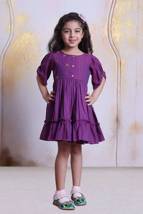 Soleilclo "Sparkler" Hand Embroidered Gathered Sleeve Cotton Dress - Image 7