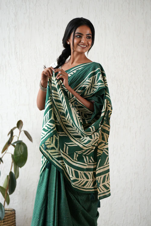 Sooti Syahi ' Ancient Echo' Hand Block Mul Cotton Saree - Image 2