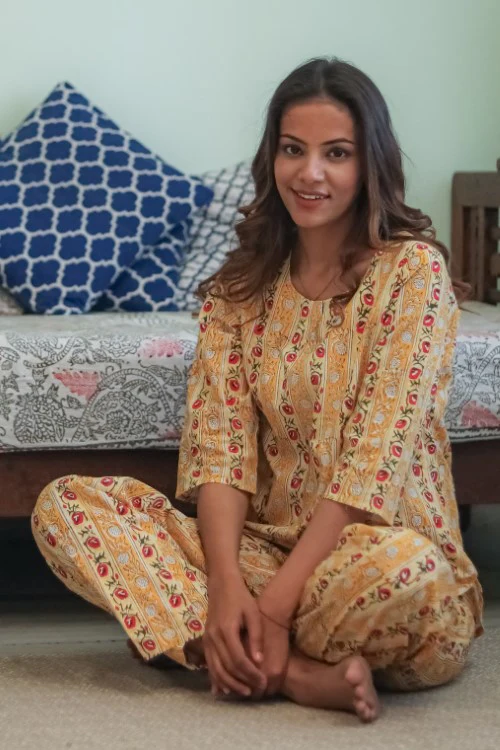 Sootisyahi 'Daisy Bliss' Handblock Printed Pure Cotton Night Suit - Image 5