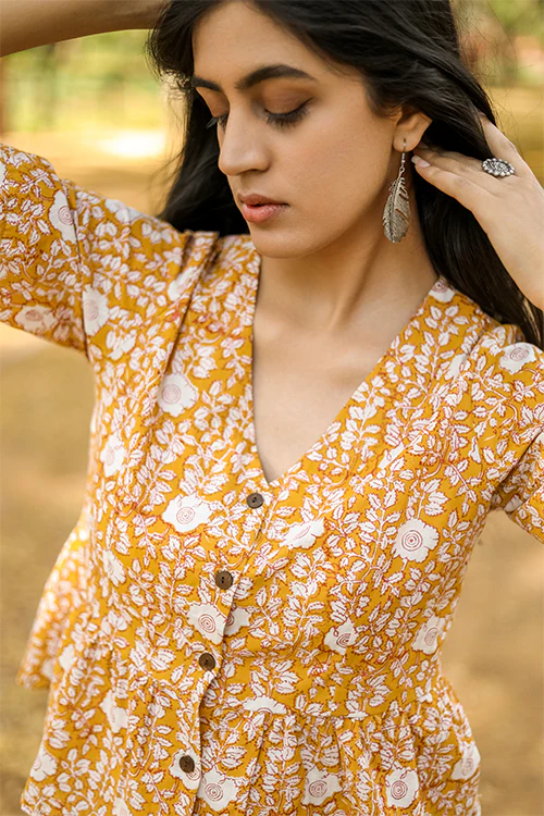 Sootisyahi 'Delighting Daffodils' Azofree Handblock Printed Pure Cotton Crop Top - Image 3