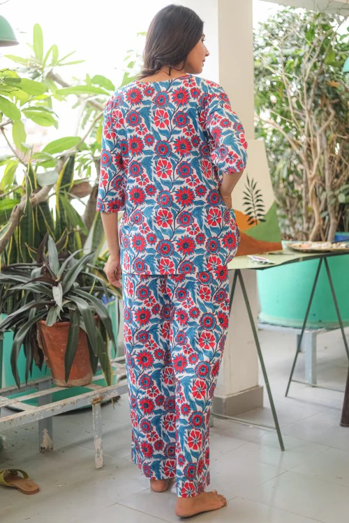 Sootisyahi 'Floral Blooms' Handblock Printed Pure Cotton Night Suit - Image 4