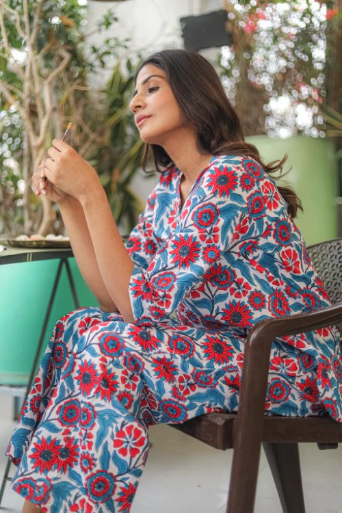 Sootisyahi 'Floral Blooms' Handblock Printed Pure Cotton Night Suit - Image 7