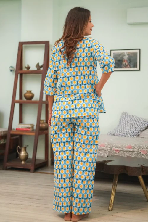 Sootisyahi 'Flower Dream' Handblock Printed Pure Cotton Night Suit - Image 5