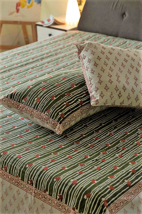 Sootisyahi 'Red in Motion' Handblock Printed Cotton Bedsheet - Image 2