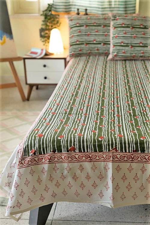 Sootisyahi 'Red in Motion' Handblock Printed Cotton Bedsheet - Image 5