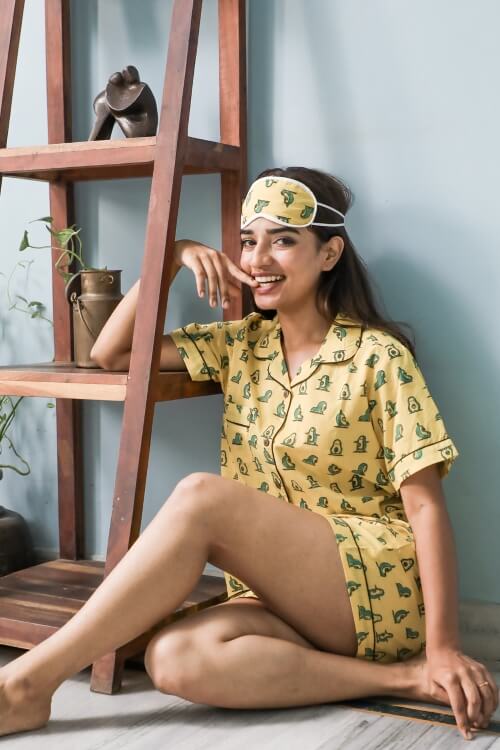 Sootisyahi 'Yellow Penguine' Hand Printed Cotton Night Suit - Image 3