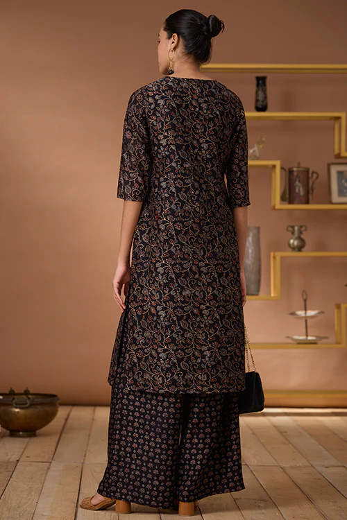 Okhai "Starburst" Hand Embroidered Mirror and Beadwork Handblock Printed Chanderi Silk Ajrakh Kurta - Image 4