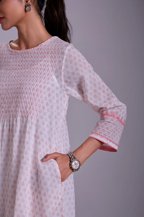Rangsutra Suhani White Flared Cotton Kurta With Applique - Image 3