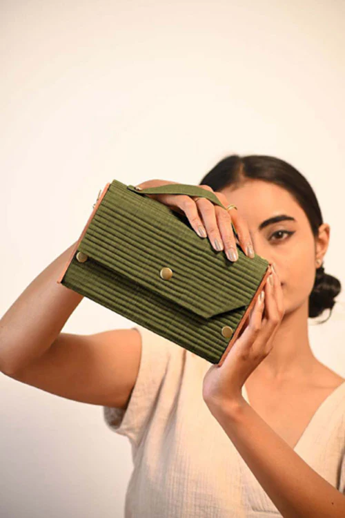 Lukka Chuppi Summer River Box Clutch -Changeable Sleeve Set