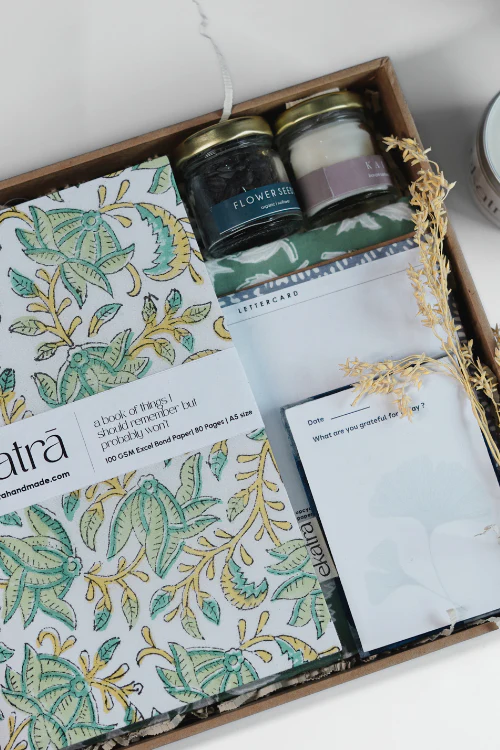 Sustainable Gratitude Hamper By Ekatra - Green Leaf Floral - Image 3