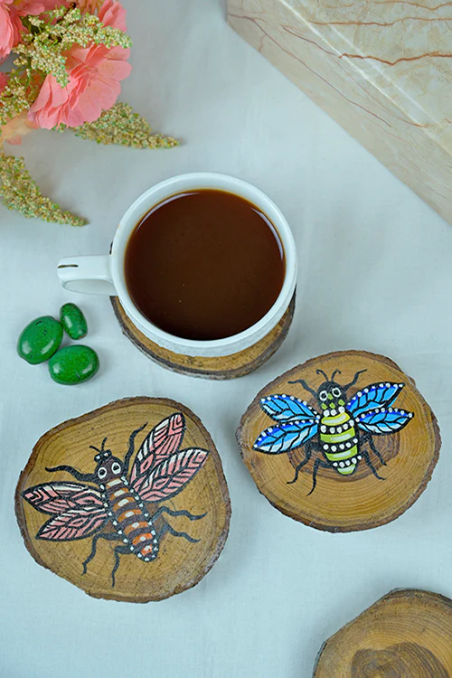 Diorama Designs Teak Wood Handpainted Flies Coasters- Set Of 4 - Image 3