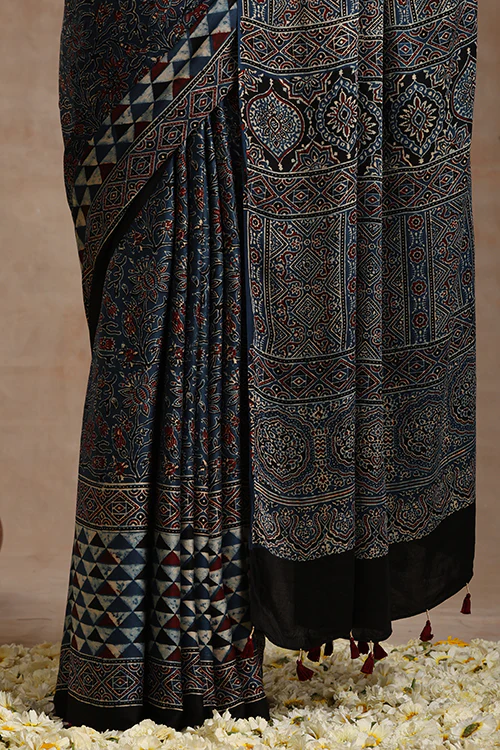Tenaaro Ajrakh Hand Block Printed Modal Saree - Image 4