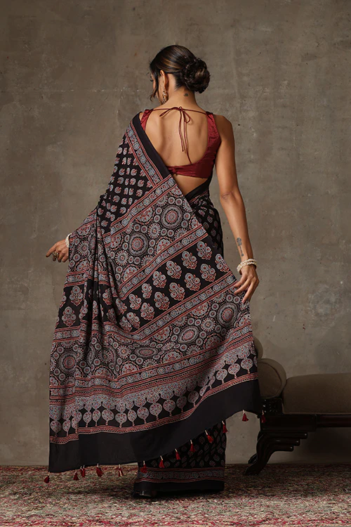 TENAARO Ajrakh Hand Block Printed Mul Cotton Saree - Image 6