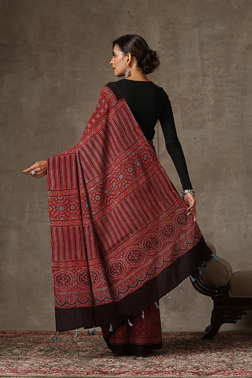 TENAARO Ajrakh Hand Block Printed Mul Cotton Saree - Image 4