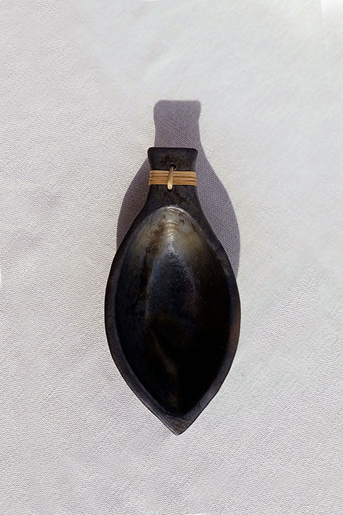 Terracotta by Sachii Longpi Black Pottery Boat-shaped Serving Bowl - Image 9