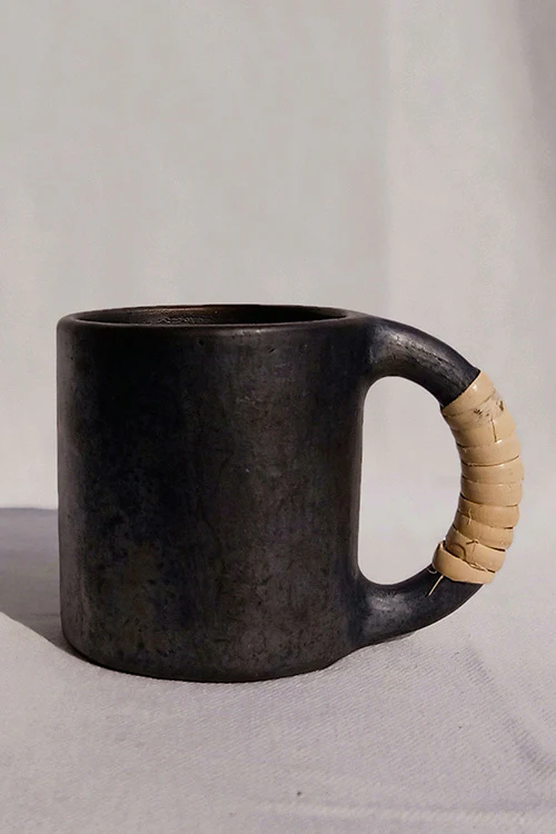 Terracotta by Sachii Longpi Black Pottery Coffee Mug Large - Image 2