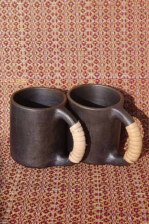 Terracotta by Sachii "Longpi Black Pottery Coffee Mug Large Set of 2" - Image 9
