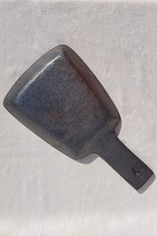 Terracotta by Sachii Longpi Black Pottery Skillet Trapezium - Image 6