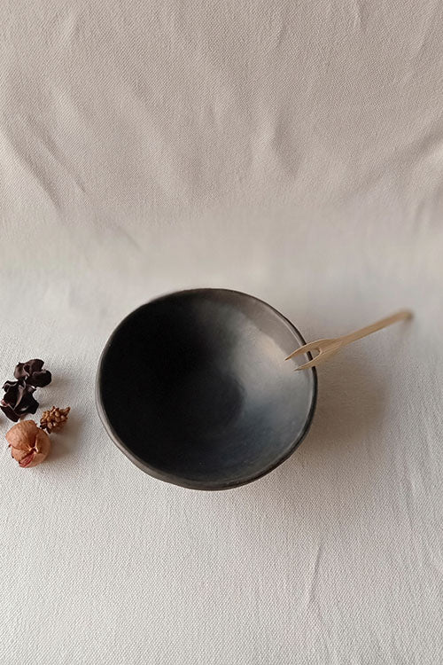 Terracotta by Sachii Longpi Black Pottery Soup/Salad Bowl - Image 12