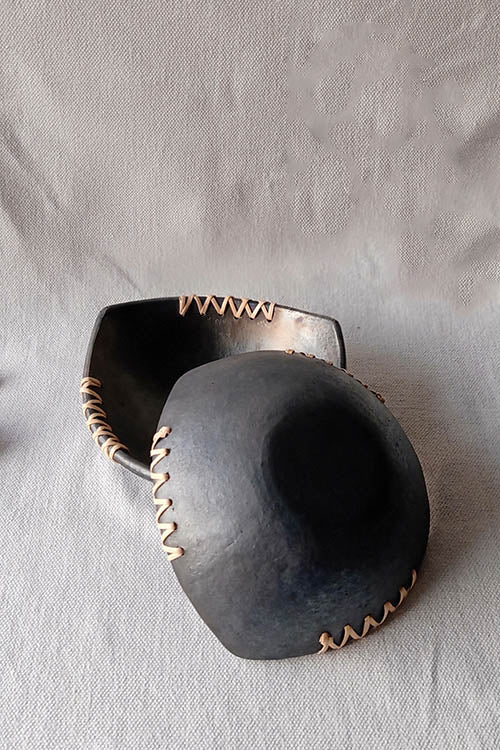 Terracotta by Sachii Longpi Black Pottery Triangular Serving Bowl - Image 9