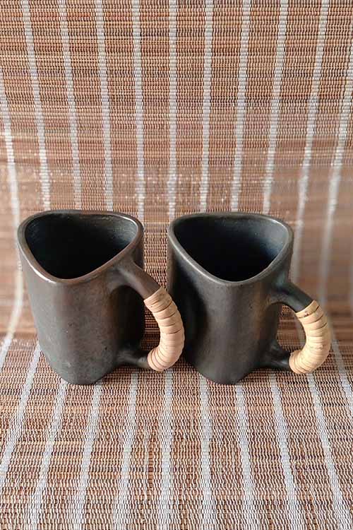 Terracotta by Sachii "Longpi Black Pottery Trikon Coffee Mug Large" - 1 Pic - Image 8