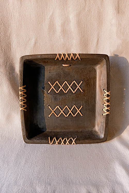 Terracotta by Sachii Longpi Black Pottery Wall Plate - Image 6