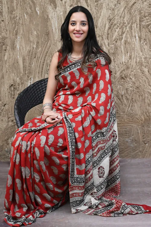 The ICH Bagru Statements : Hand Block Printed Modal Silk Saree - Geru Amiya - Image 5